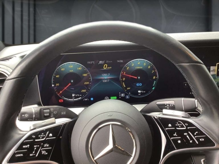 Mercedes-Benz Classe E 300 e Break Avantgarde - photo 8