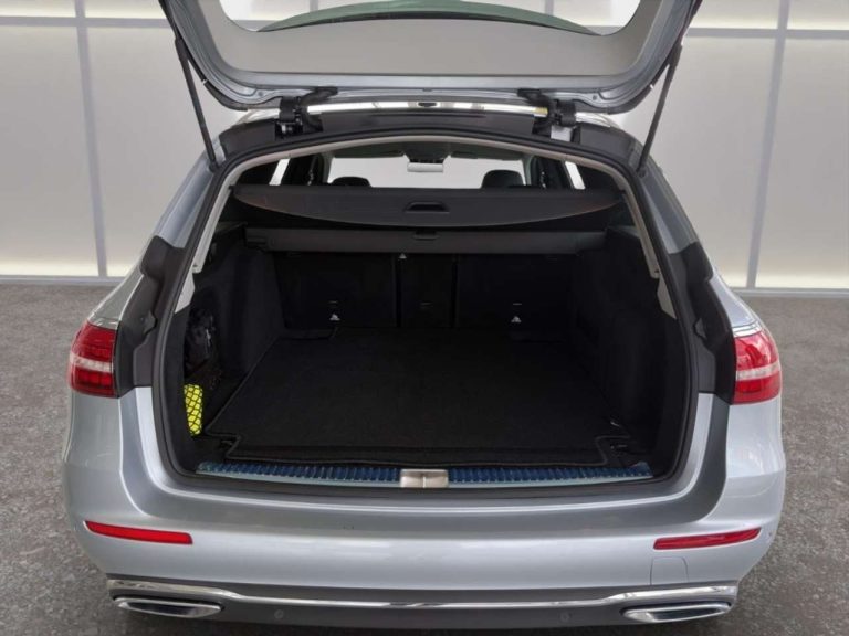 Mercedes-Benz Classe E 220 d Avantgarde - photo 10