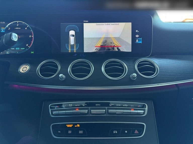 Mercedes-Benz Classe E 220 d Break Avantgarde - photo 10