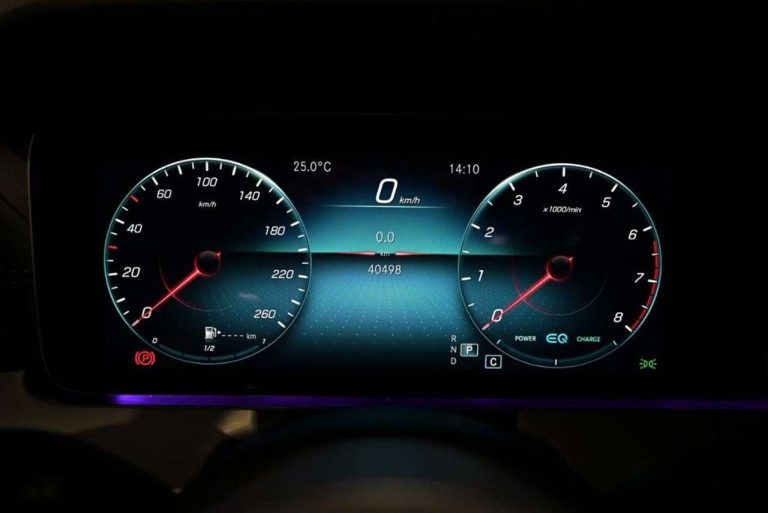 Mercedes-Benz Classe E 200 Break AMG Line - photo 10