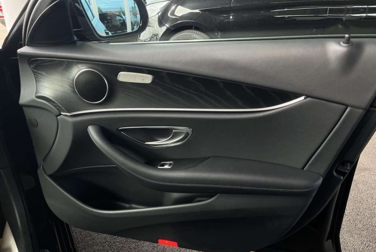 Mercedes-Benz Classe E 200 Break Avantgarde - photo 11