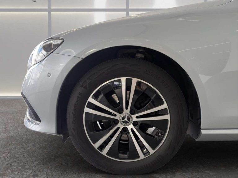 Mercedes-Benz Classe E 220 d Avantgarde - photo 11