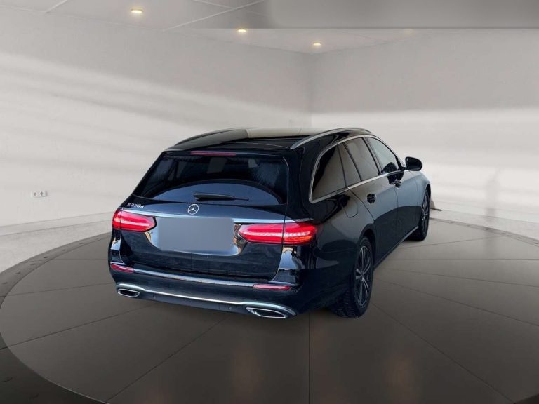 Mercedes-Benz Classe E 220 d Break Avantgarde - photo 2