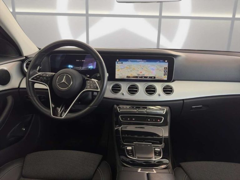 Mercedes-Benz Classe E 220 d Avantgarde - photo 4