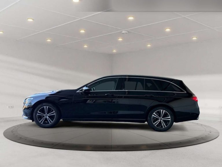 Mercedes-Benz Classe E 220 d Break Avantgarde - photo 5