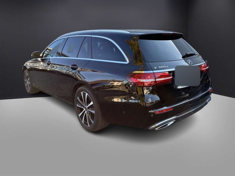 Mercedes-Benz Classe E 300 e Break Avantgarde - photo 2