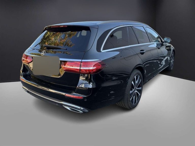 Mercedes-Benz Classe E 300 e Break Avantgarde - photo 3