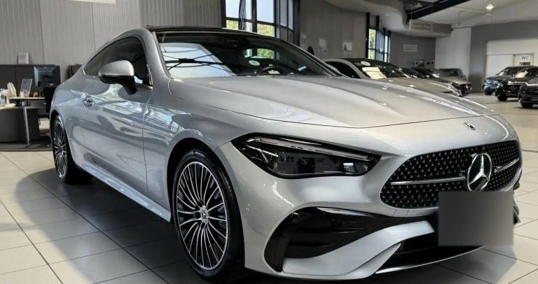 Mercedes-Benz CLE 300 4MATIC Coupé AMG Line