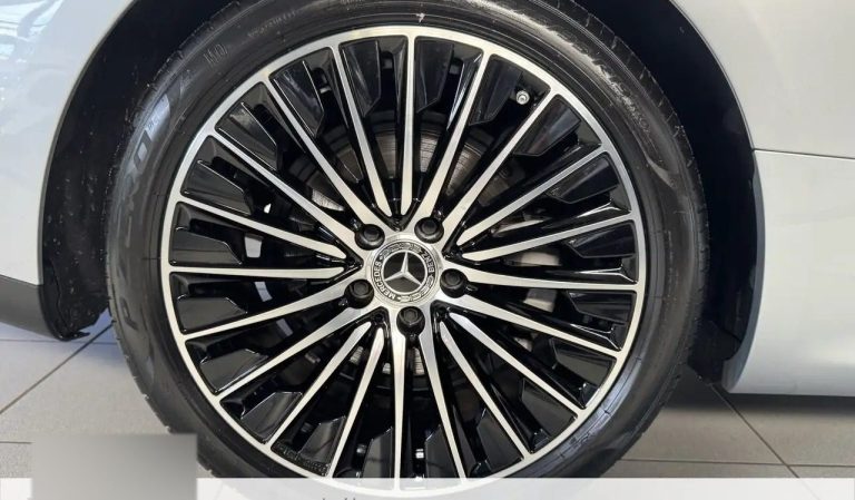Mercedes-Benz CLE 300 4MATIC Coupé AMG Line - photo 16