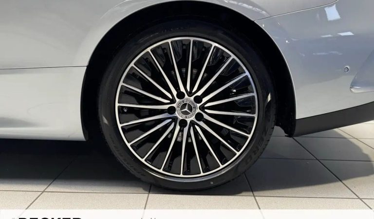 Mercedes-Benz CLE 300 4MATIC Coupé AMG Line - photo 17