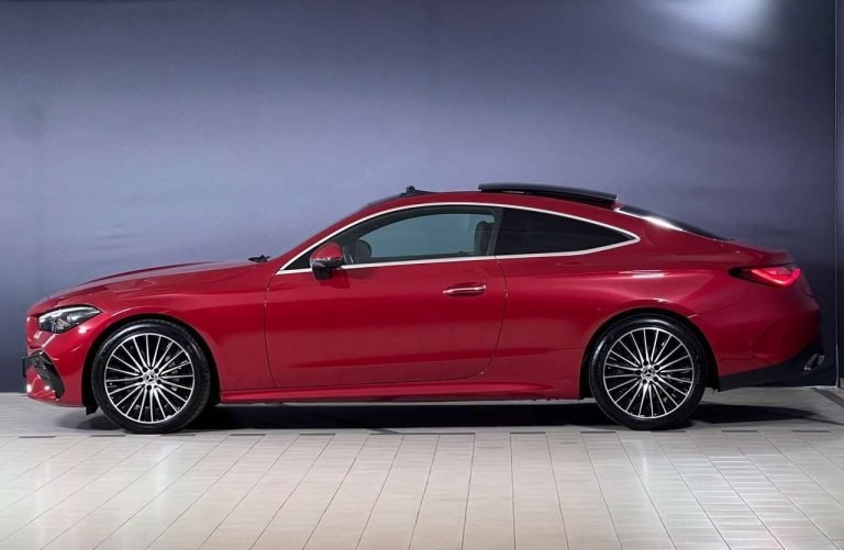Mercedes-Benz CLE 200 Coupé AMG Line - photo 3