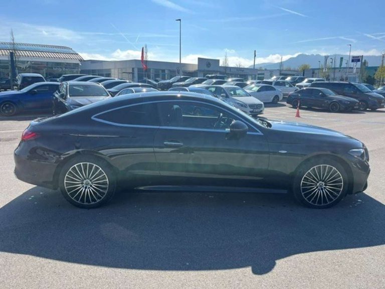 Mercedes-Benz CLE 300 e Coupé AMG Line - photo 4