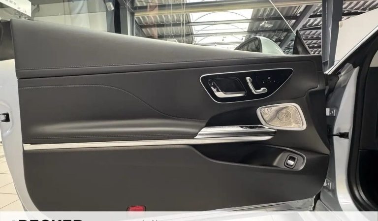 Mercedes-Benz CLE 300 4MATIC Coupé AMG Line - photo 9