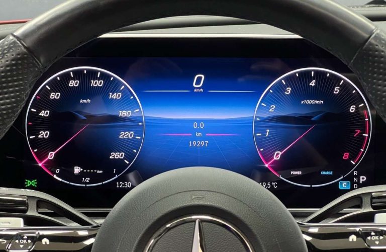 Mercedes-Benz CLE 200 Coupé AMG Line - photo 9