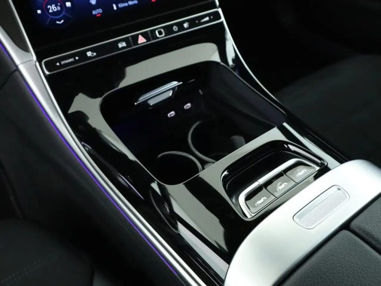 Mercedes-Benz CLE 200 Cabriolet AMG Line - photo 15