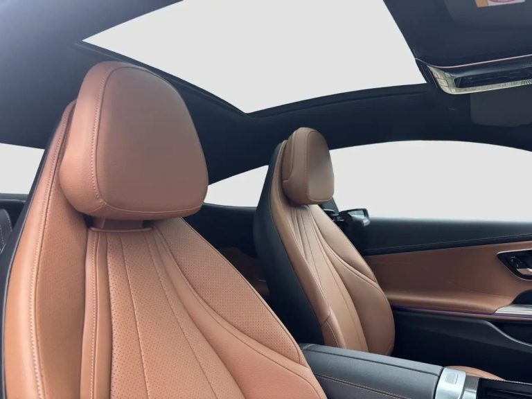 Mercedes-Benz CLE 220 d Coupé AMG Line - photo 16