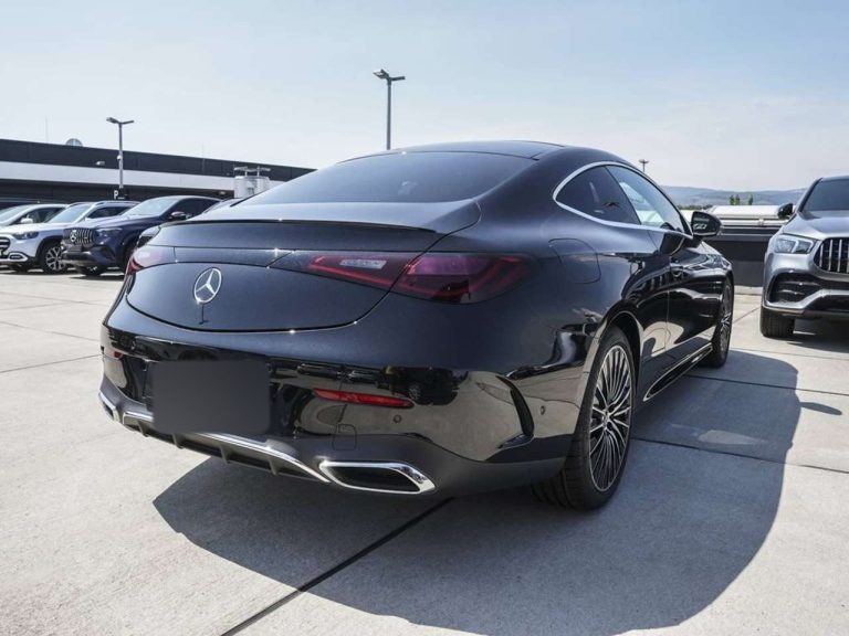 Mercedes-Benz CLE 180 Coupé AMG Line - photo 2