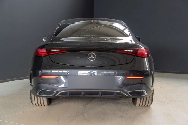 Mercedes-Benz CLE 180 Coupé AMG Line - photo 3