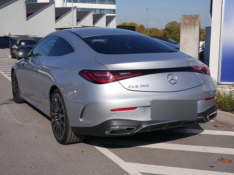 Mercedes-Benz CLE 180 Coupé AMG Line - photo 3