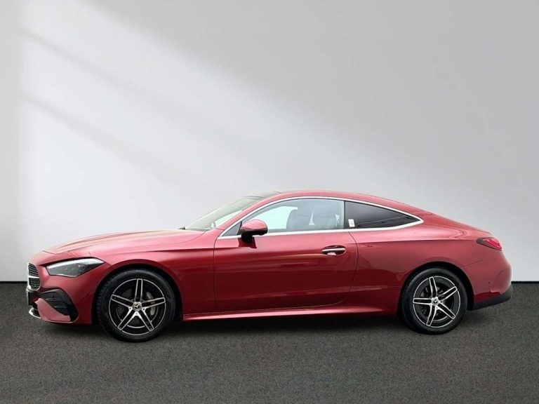Mercedes-Benz CLE 200 Coupé AMG Line - photo 3
