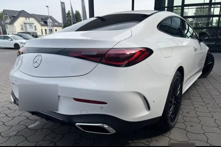 Mercedes-Benz CLE 200 Coupé AMG Line - photo 3
