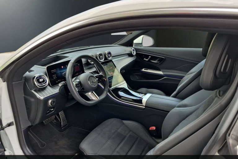 Mercedes-Benz CLE 300 e Coupé AMG Line - photo 6