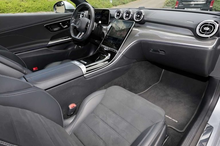 Mercedes-Benz CLE 180 Coupé AMG Line - photo 7