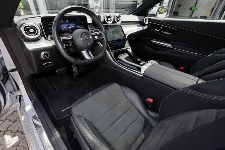 Mercedes-Benz CLE 180 Coupé AMG Line - photo 8
