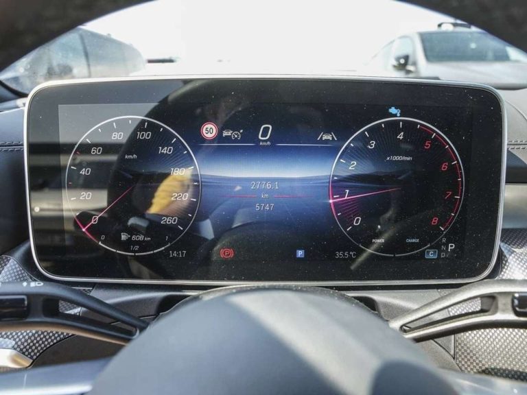 Mercedes-Benz CLE 180 Coupé AMG Line - photo 8