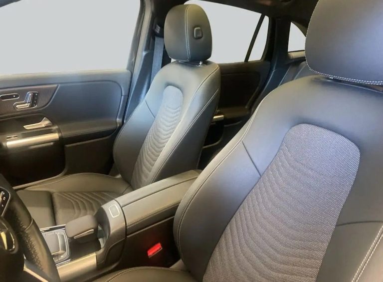 Mercedes-Benz EQA 300 4MATIC - photo 10