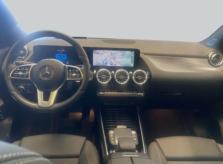 Mercedes-Benz EQA 300 4MATIC - photo 13