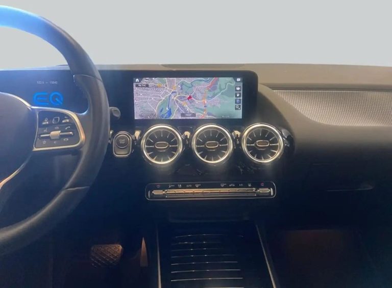 Mercedes-Benz EQA 300 4MATIC - photo 14