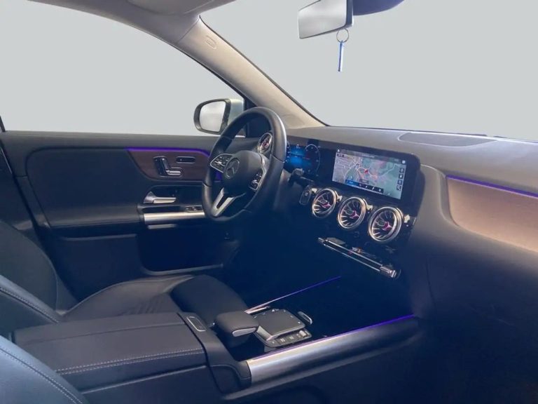 Mercedes-Benz EQA 300 4MATIC - photo 15