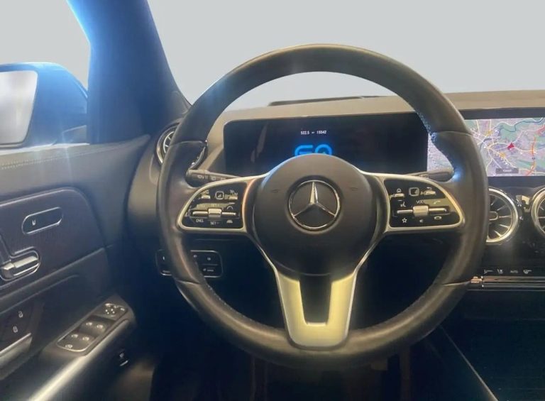 Mercedes-Benz EQA 300 4MATIC - photo 16