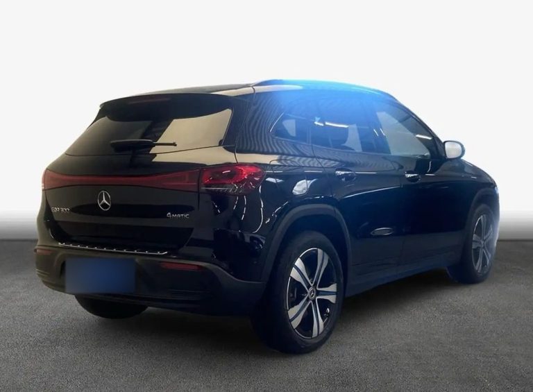 Mercedes-Benz EQA 300 4MATIC - photo 2