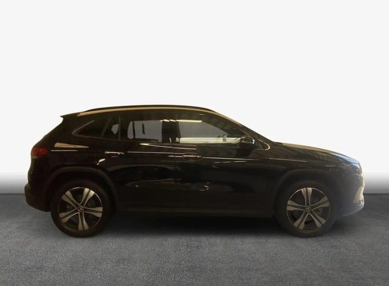 Mercedes-Benz EQA 300 4MATIC - photo 4
