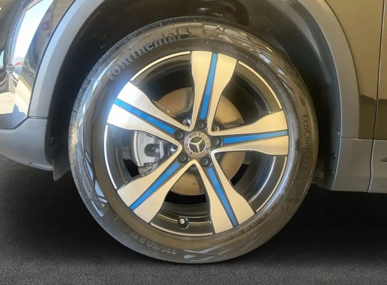 Mercedes-Benz EQA 300 4MATIC - photo 7