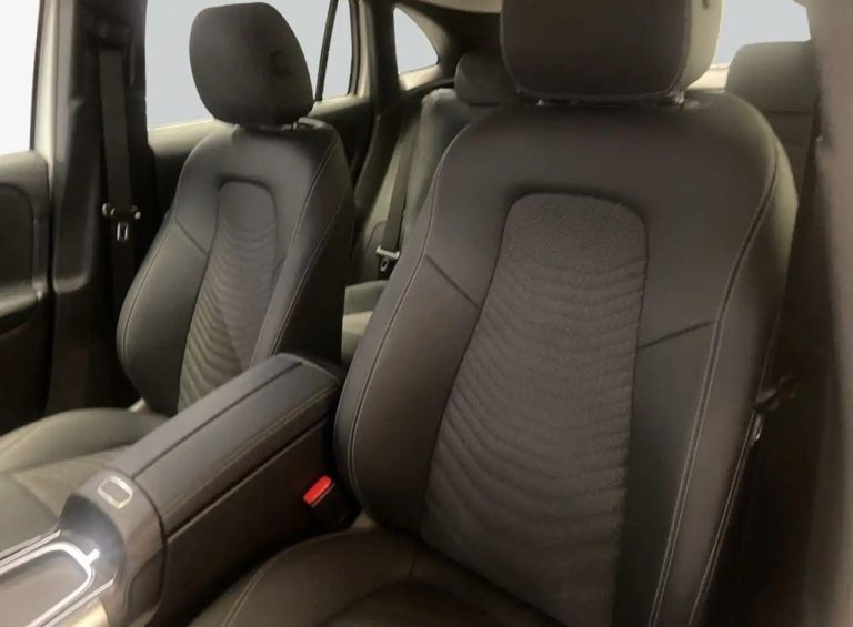 Mercedes-Benz EQA 250+ - photo 10