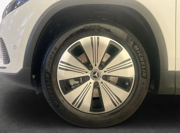 Mercedes-Benz EQA 250+ - photo 7