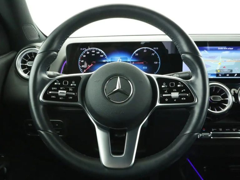 Mercedes-Benz EQB 250 - photo 11