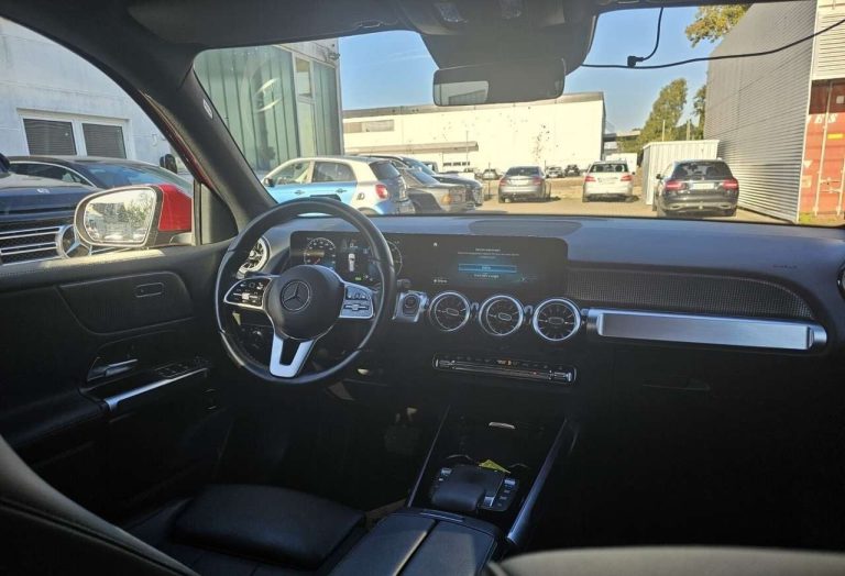 Mercedes-Benz EQB 250 - photo 9