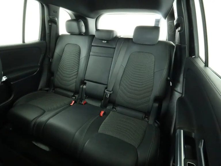 Mercedes-Benz EQB 300 4MATIC Progressive - photo 18