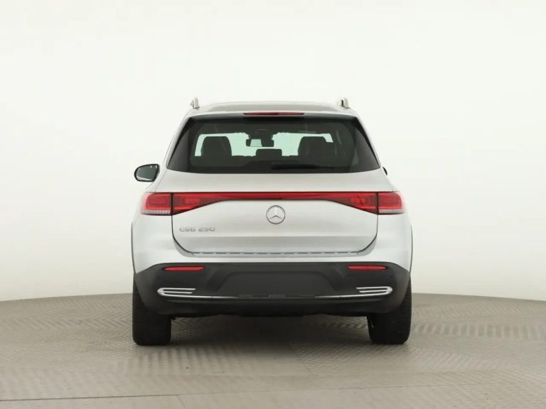 Mercedes-Benz EQB 250 - photo 4