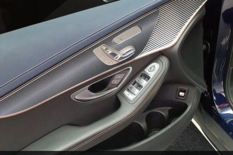 Mercedes-Benz EQC 400 4MATIC - photo 14