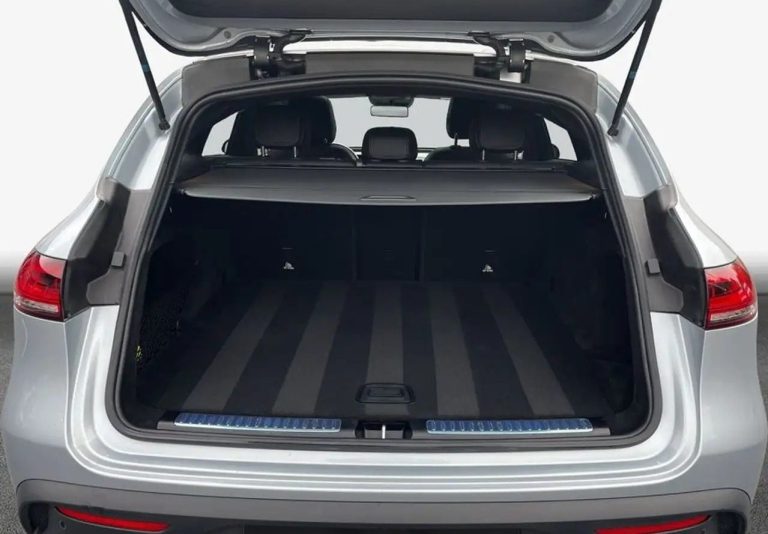 Mercedes-Benz EQC 400 4MATIC - photo 8