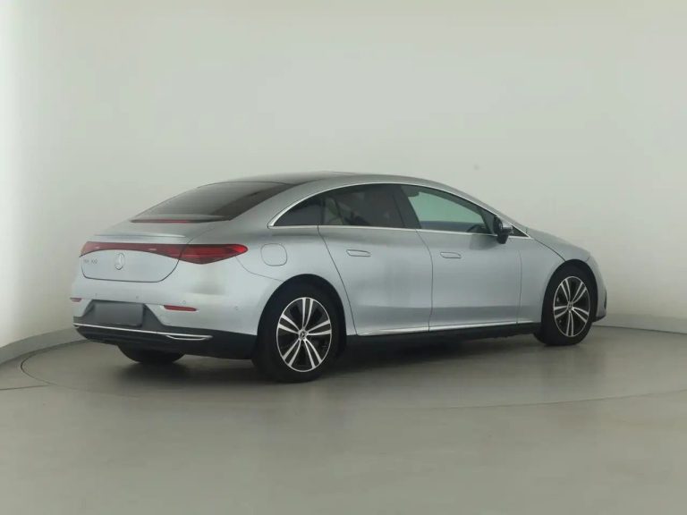 Mercedes-Benz EQE 300 - photo 6