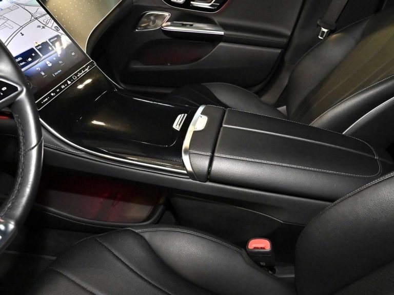 Mercedes-Benz EQE 350 AMG Line - photo 10