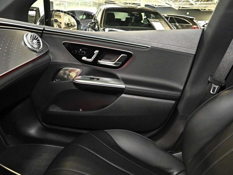 Mercedes-Benz EQE 350 AMG Line - photo 11
