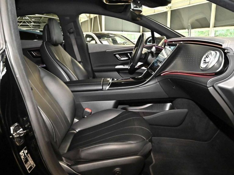 Mercedes-Benz EQE 350 AMG Line - photo 3
