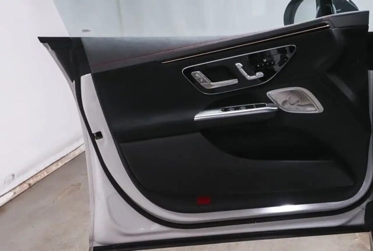 Mercedes-Benz EQE 350 - photo 9